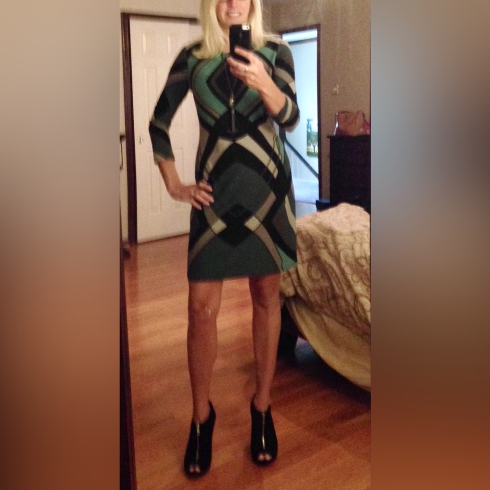 Venus  Green and Black Geometric Dress size S